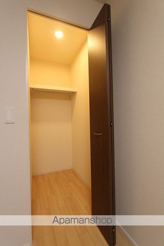 スリーファーストの内装写真