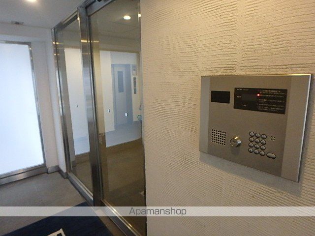 BRILLIA IST 白金高輪の玄関写真