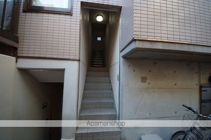 東京都新宿区荒木町[1R/34m2]の共用部2