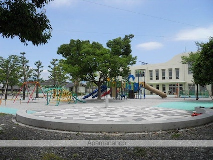 新富町セゾンヴェール[1K/25.77m2]の周辺5