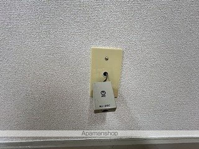 日商岩井牛田マンションの内装写真
