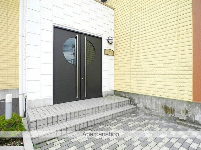 アンプルールフェールカノンの玄関写真