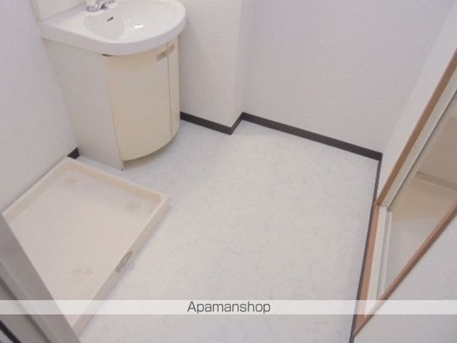 光栄ハイツ山手の内装写真