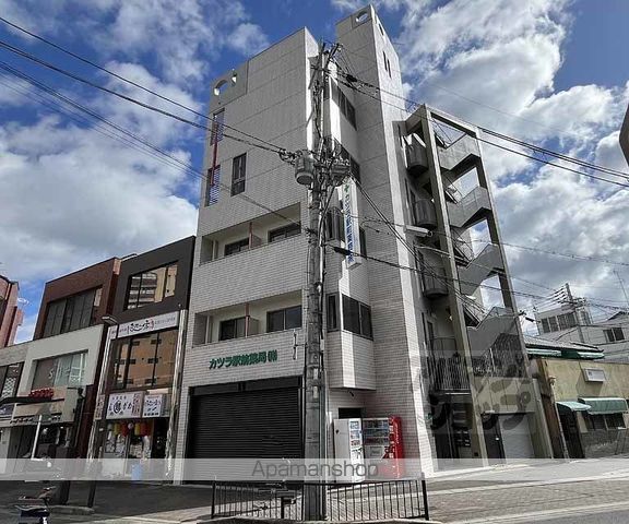 YDビルの外観写真