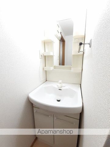 シャンゼリゼ弐番館の内装写真