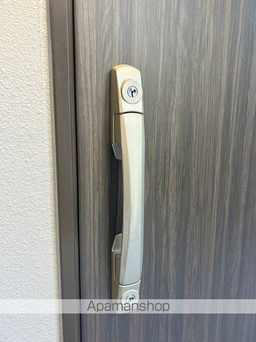 コンフォリア・リヴ京橋の内装写真