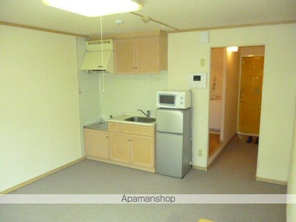 レオパレス武蔵砂川Ⅰ[1K/26.43m2]のリビング・居間