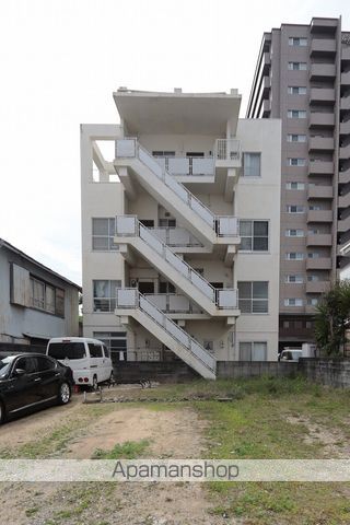 富永マンションの外観写真