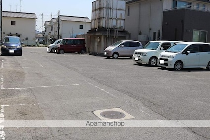 曙ハイツ・[3DK/58.5m2]の駐車場2