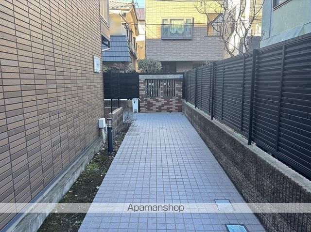 レオパレス常盤台の玄関写真