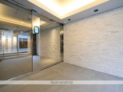 東京都豊島区千早３丁目[1K/25.3m2]のエントランス1