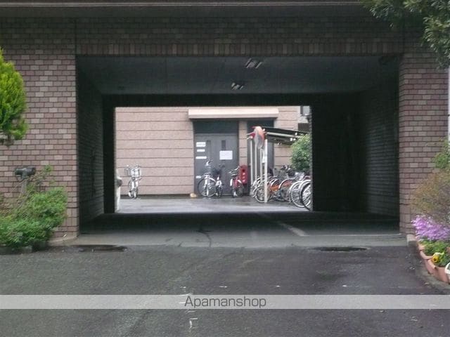 本厚木ロイヤルマンションの外観写真