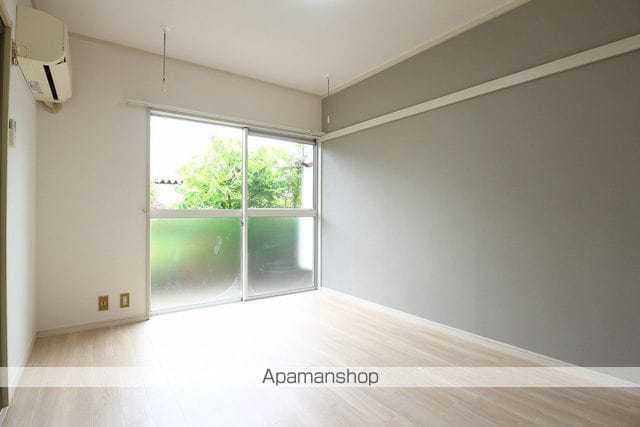 フレグランス パヒュームの内装写真