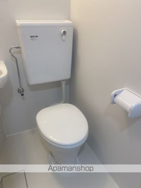和歌山県和歌山市新中通２丁目[1R/19m2]のトイレ
