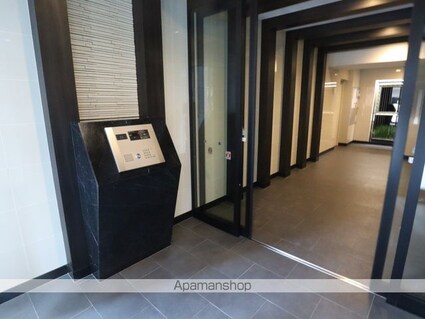 愛知県名古屋市千種区内山３丁目[1K/21.81m2]のエントランス1