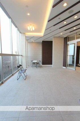 ロイヤルガーデン高松駅西オーシャンビュー弐番館[2LDK/62.13m2]のロビー