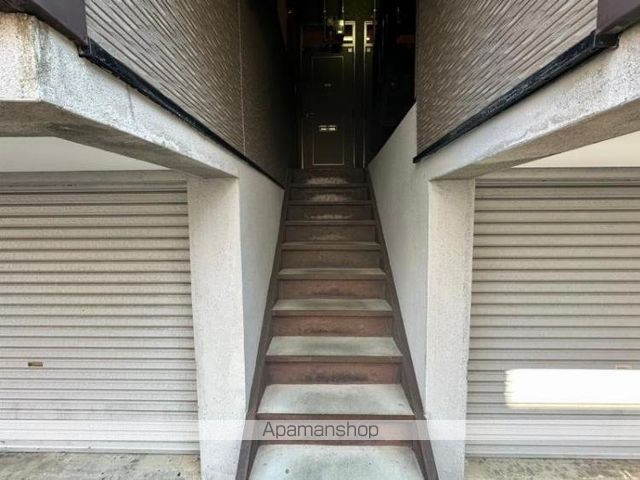 LA VALLEE NOUVELLEの玄関写真