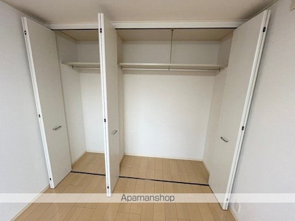 ファミーユ旭ヶ丘Ⅱ[1LDK/46.61m2]の収納