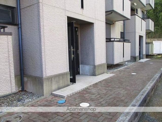 トリニシティ 壱番館の玄関写真