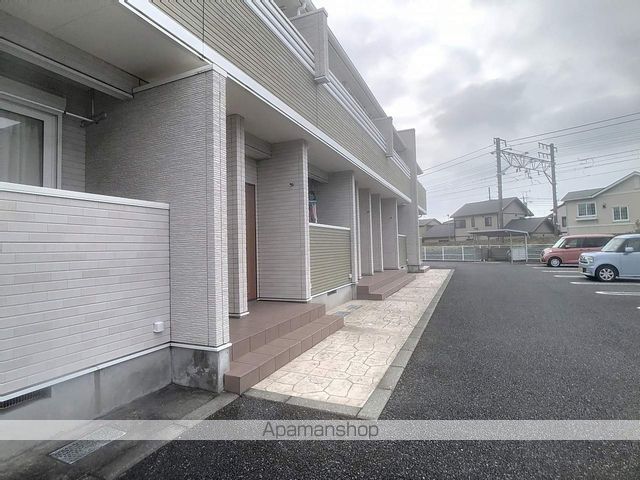 コーポロマンDの玄関写真