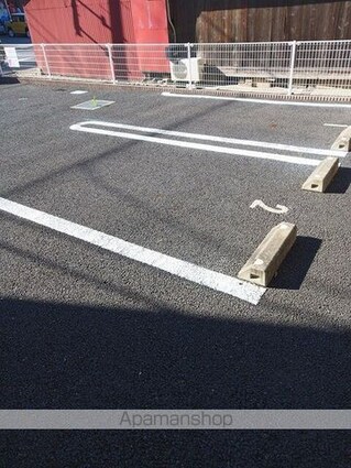 カレントカーサ　ガーデン[1LDK/51.13m2]の駐車場