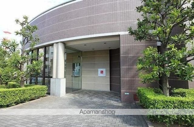 ドゥーエ学芸大学の玄関写真