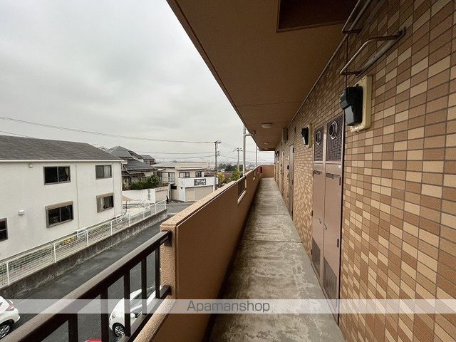 小田急電鉄小田原線 東海大学前駅 徒歩8分 3階建 築20年の内装写真
