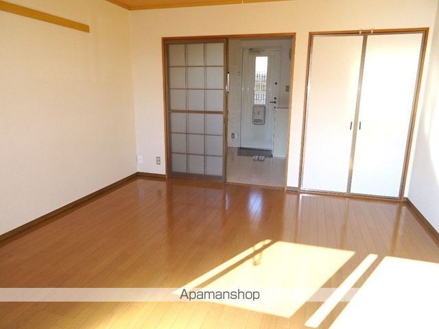 ハイム三原の内装写真