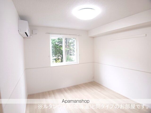 インテルノ イーストの内装写真