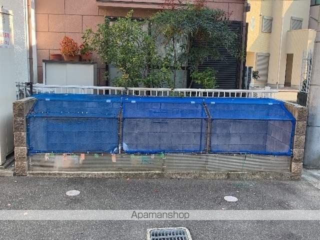 レオパレスビエントの玄関写真
