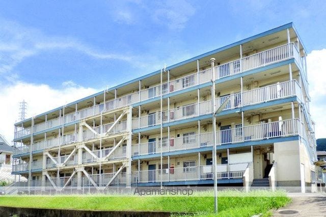 ビレッジハウス倉治1号棟の外観写真