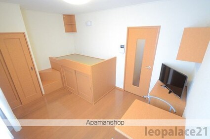 レオパレスグランド　カメリアⅢ[1K/23.97m2]のリビング・居間