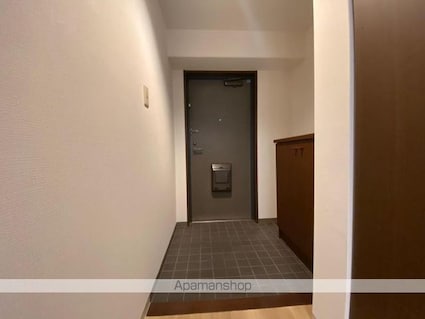 スカール太田南[2LDK/62.06m2]の玄関