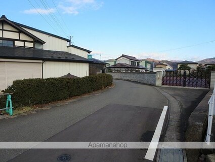 サンリットＳ・Ⅱ[2LDK/58.38m2]の周辺2