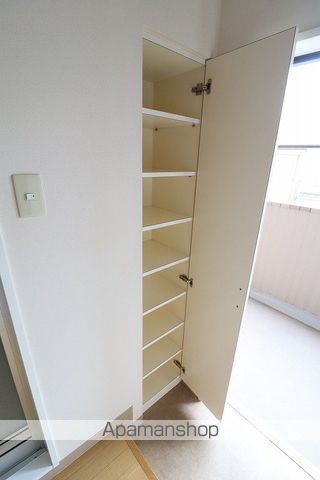 エクラフェリークの内装写真