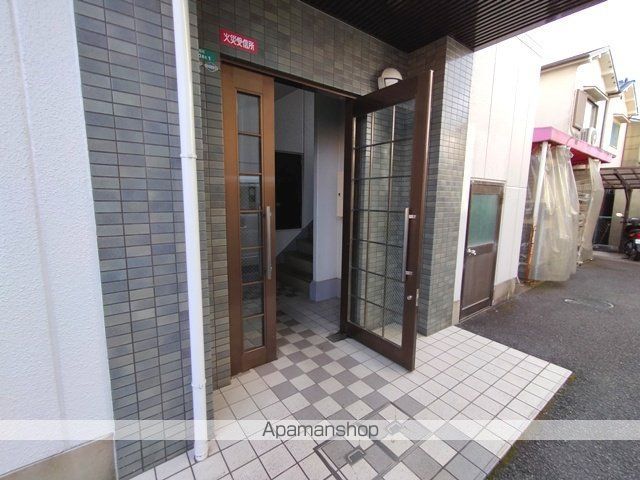 シャルマンM卓暁の玄関写真