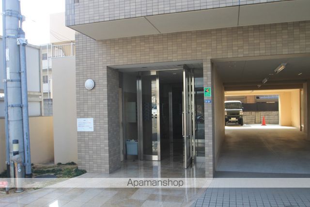 RESIDENCE蛍池の玄関写真