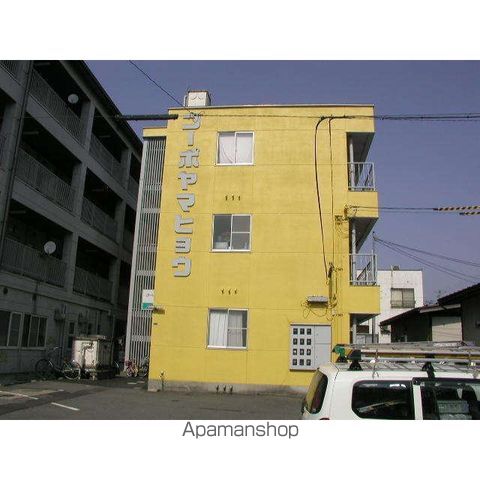 コーポヤマヒョウの外観写真