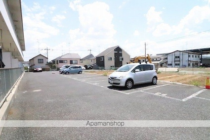 メゾンドグリーンヒル[1LDK/37.6m2]の駐車場2