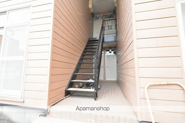 ルモアIIの玄関写真