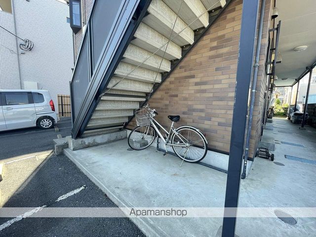COMMONSの外観写真
