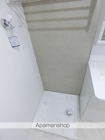 シーエムアンイーストの内装写真