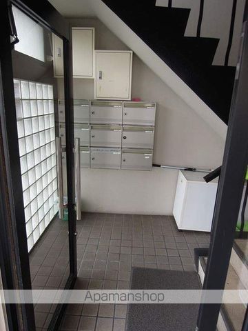 ヴィクトリアコート岸和田の玄関写真