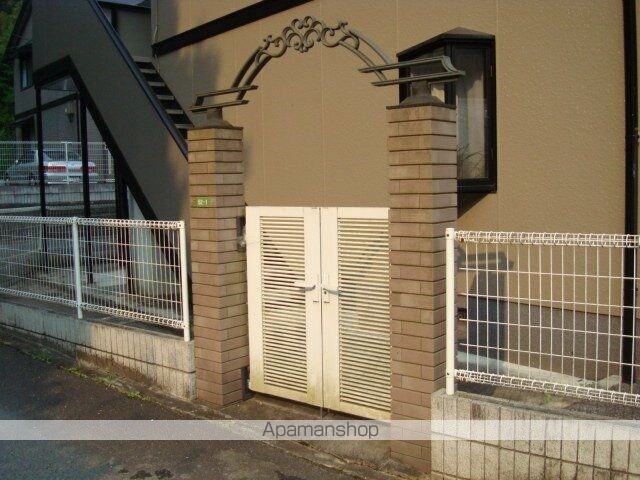 アヴニール　Ａ[1K/24m2]のエントランス