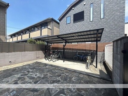 レオネクストカンフリエ[1R/38.06m2]のエントランス2