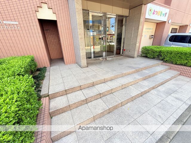グランミッシェルの玄関写真