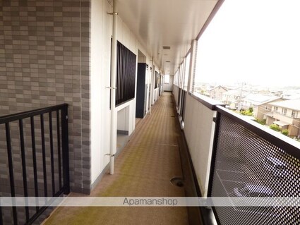 ヴィザージュ[2LDK/55.08m2]の共用部3