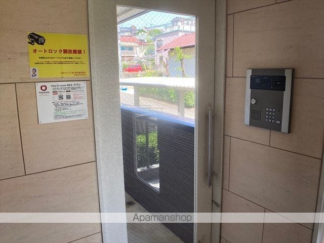 メゾンクレールの玄関写真