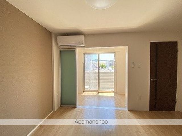 N’ S ARKの内装写真