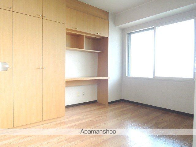 サンシャイン85の内装写真